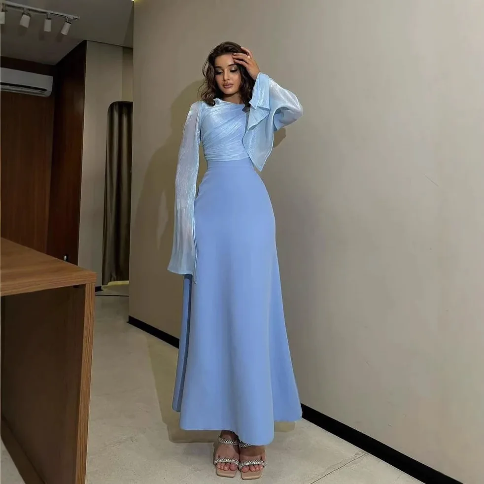 ชุดราตรีผ้าซาตินสีพื้นยาวทรงเข้ารูปสไตล์ตะวันออกกลาง ประดับด้วยผ้าคลุมสะโพก ดีไซน์ใหม่แฟชั่นฤดูใบไม้ร่วงและฤดูหนาวปี 2025 สไตล์ไฮสตรีท