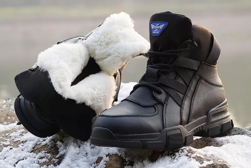 

Men Winter Warm Plush Waterproof Non-slip Outdoor Wool High-top Cotton Shoes Russian Snow Boots