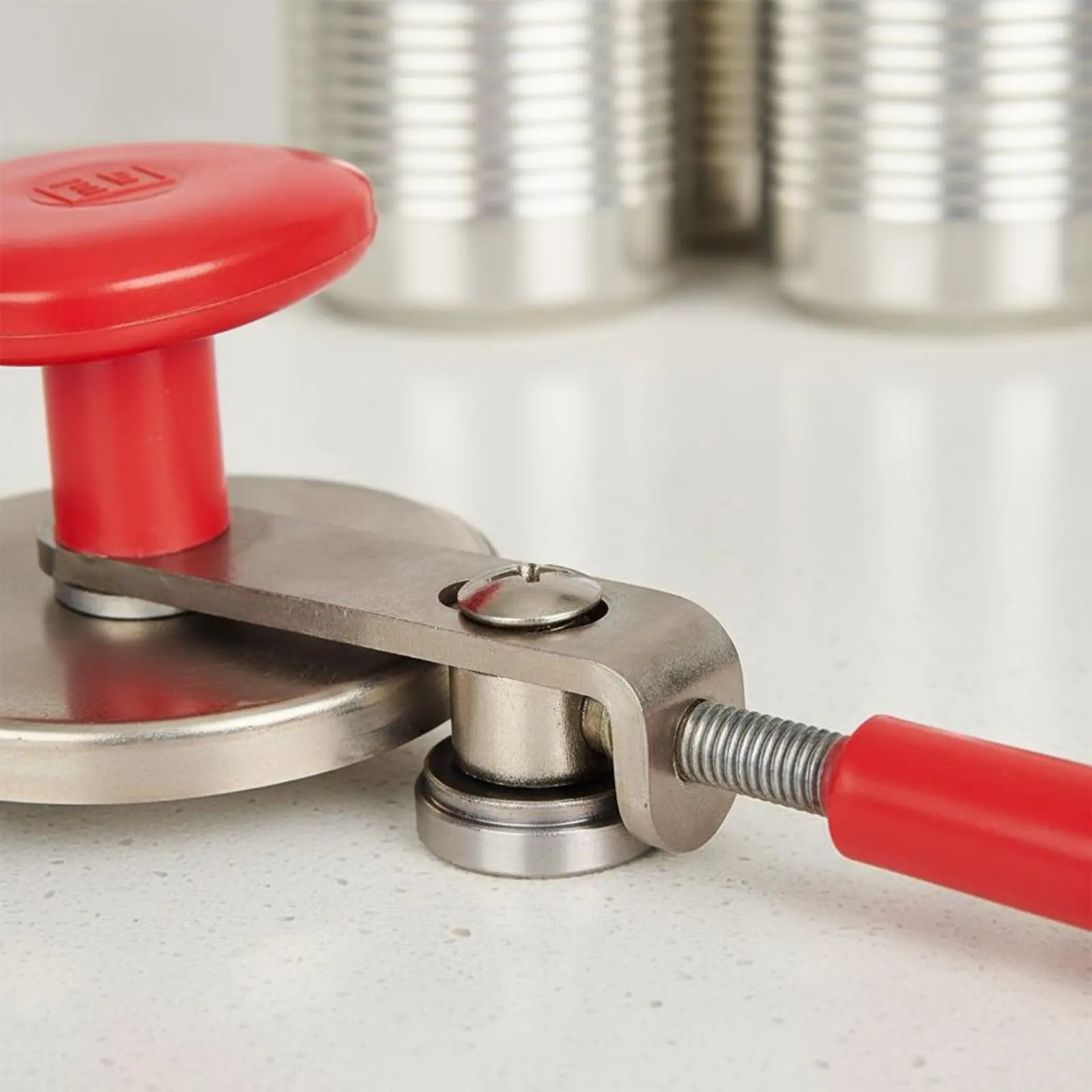 

Ручной упаковщик для банок: легкий и компактный, простой в использовании, с эргономичной ручкой