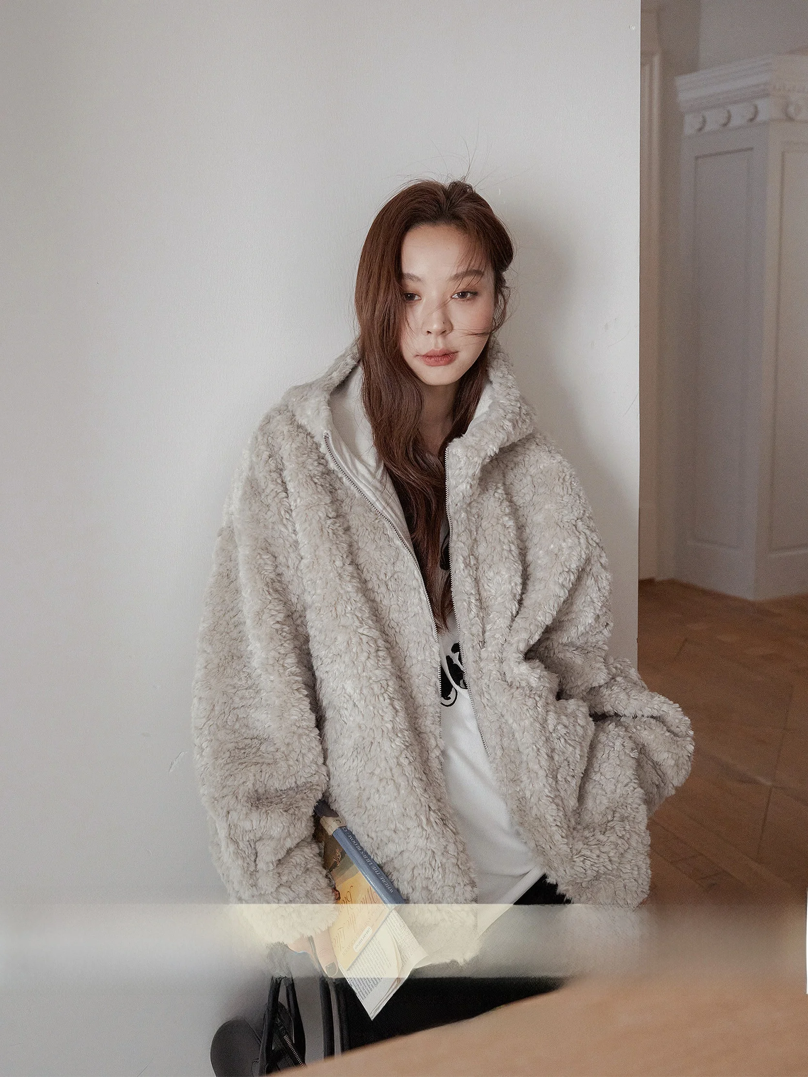 

VNOOK Faux Fur Lined Hooded Jaet Women's Thiened Zipper eepskin Coat Warm Commute Sle Long Sve Polyester Fabric