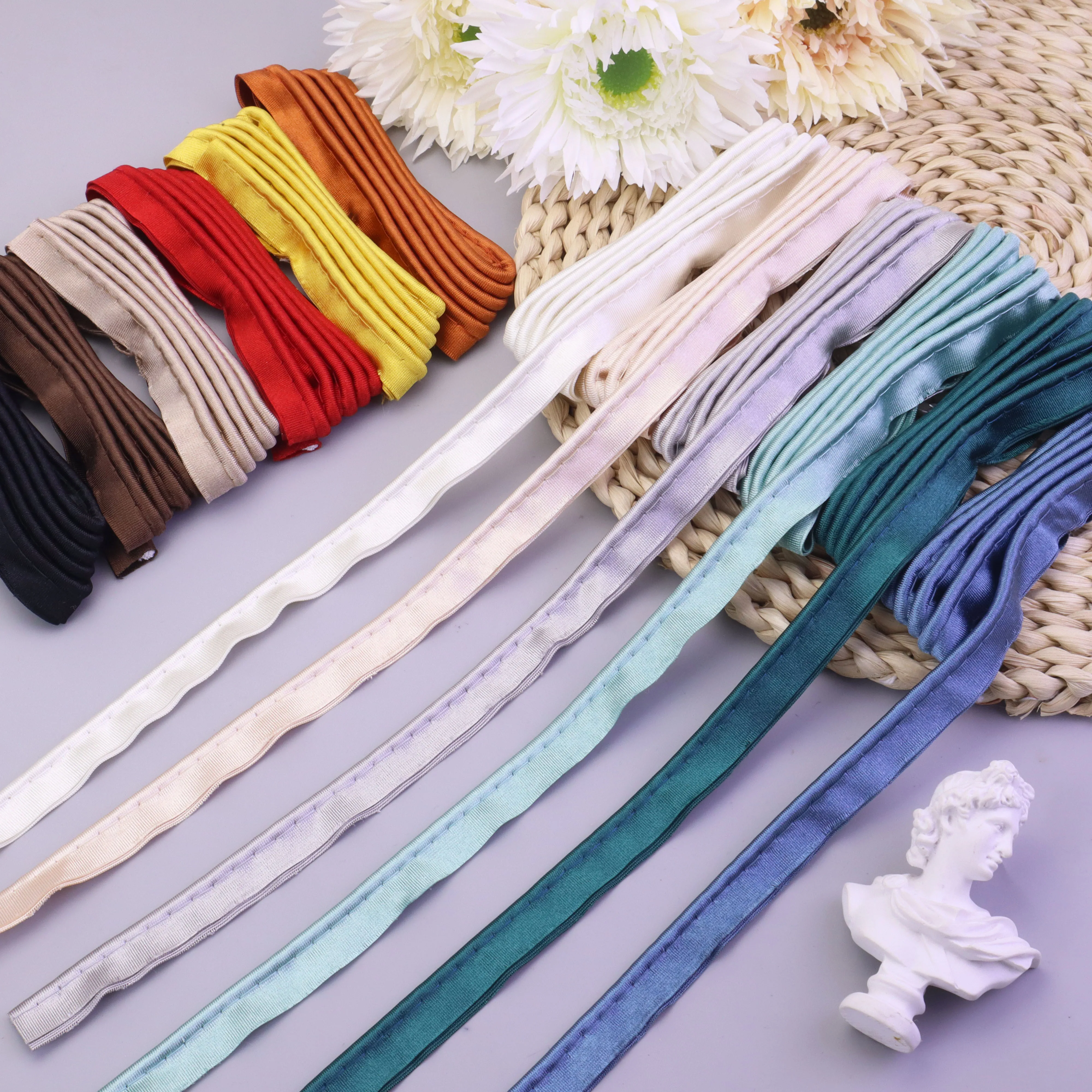 3 Yards Piping Trim Shiny Bias Tape with Cord Edge Trim for Sewing Pillows Clothing Home Decor