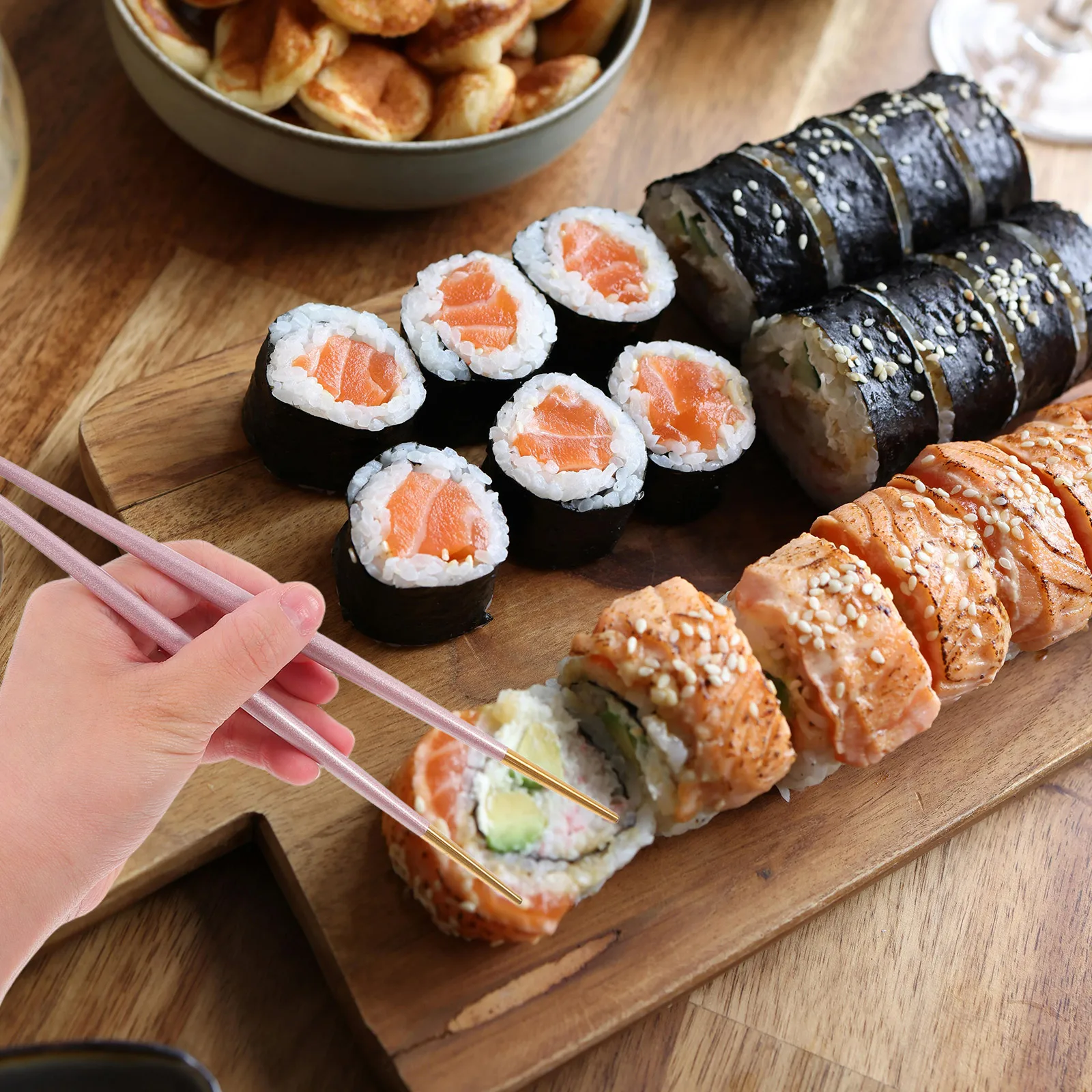 

1pcs Stainless Steel Chopsticks Non-Slip Reusable Japanese Style Home Tableware Pink Golden Smooth High Hardness Wear