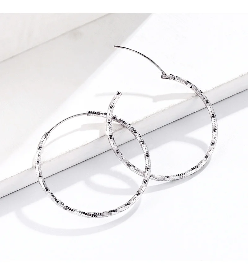316L Edelstahl 3-6 cm minimalistische große Kreis Creolen für Frauen trendige silberfarbene Metall glatte runde Ohrringe Schmuck – Detail 4