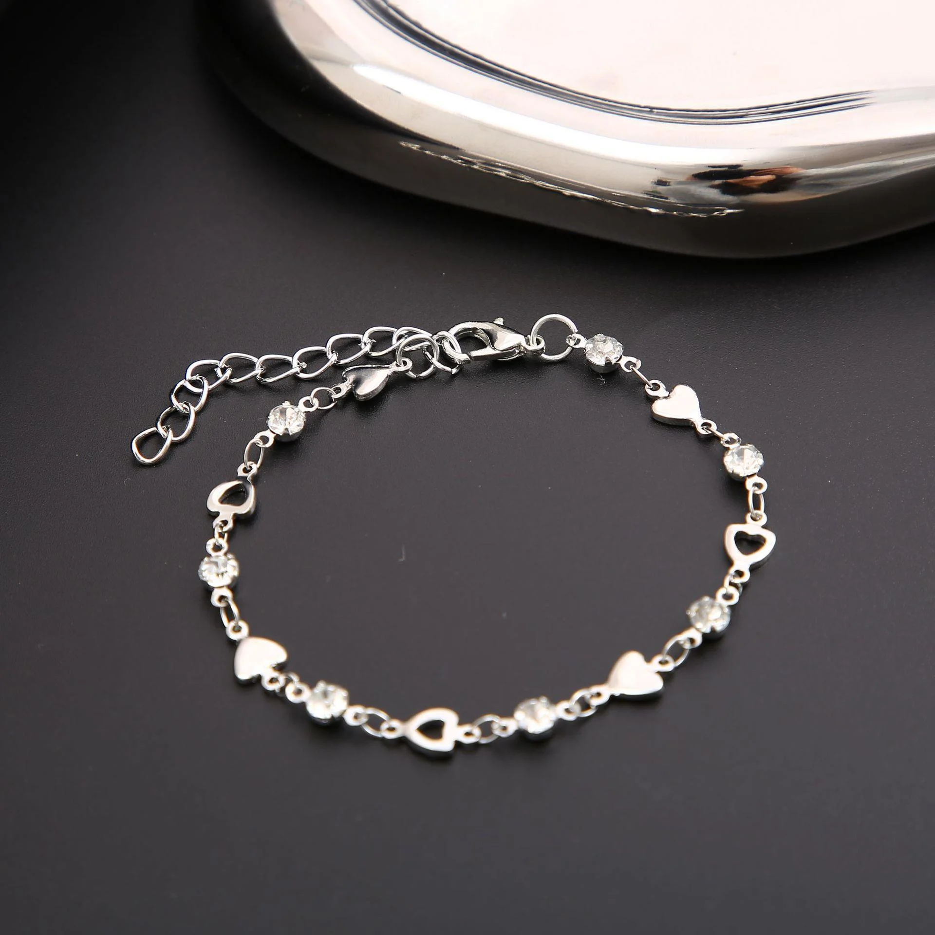 Fashion Zircon Love Bracelets for Women Korean Sweet Girls Sparkling Hollow Heart Delicate Chain Bracelet Party Jewelry Gifts image 3