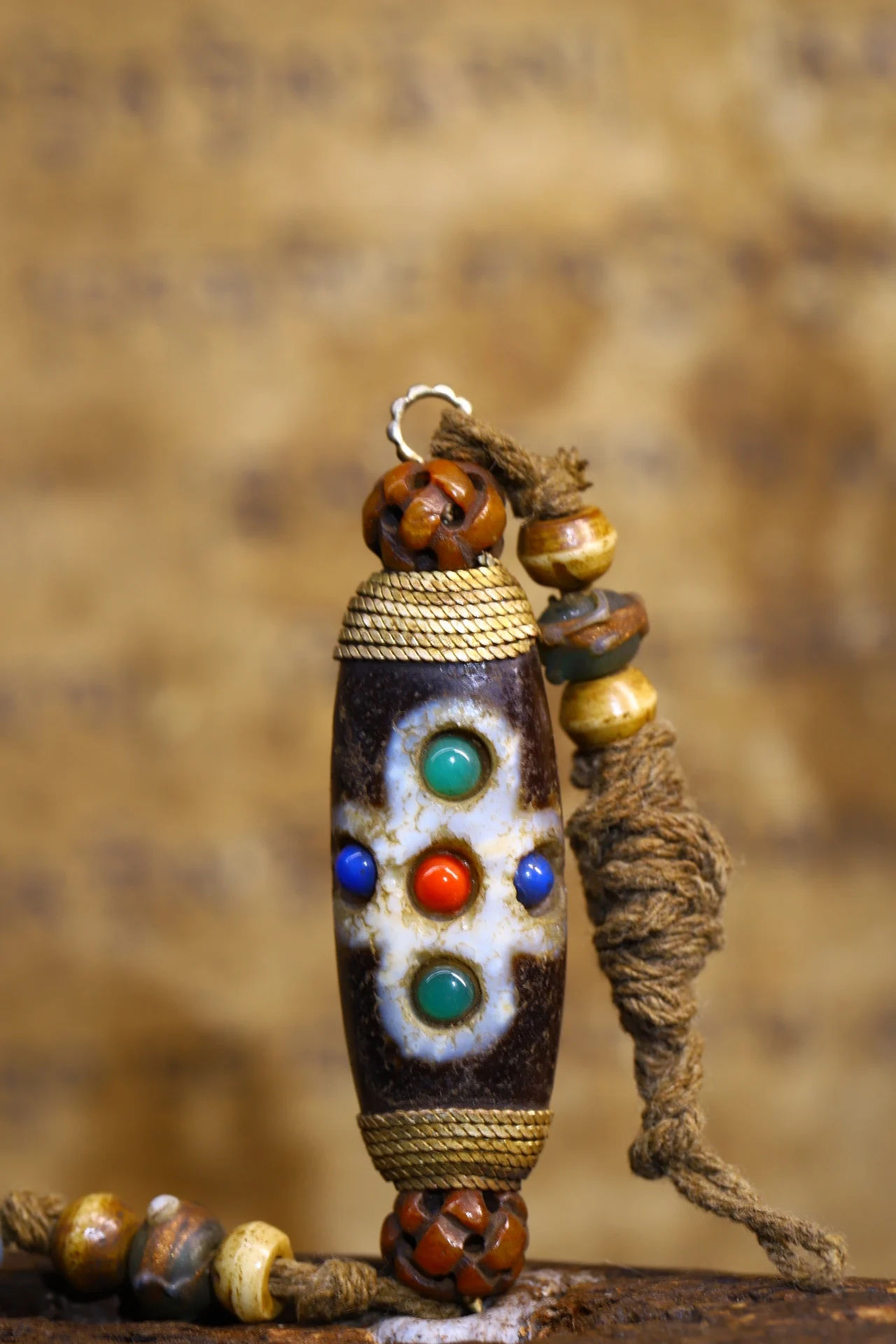 

3"Tibetan Temple Collection Old Natural Agate Mosaic Gem gZi Beads Nine Eyes Bead Six Word Proverbs Pendant Amulet Dharma