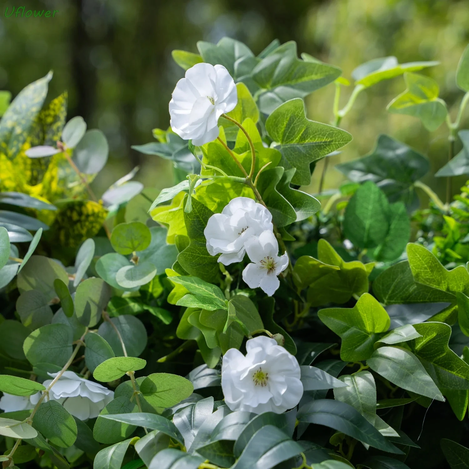 ستارة زينة على شكل زهرة صناعية على شكل زهرة من Uflower مع أوراق خضراء من القماش على شكل زهور لزينة حفلات الزفاف