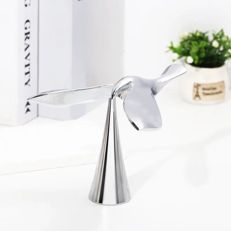 Technological Desk Gadgets Flying Bird Bottle Opener Metal Balance Eagle Suspension Pendant Relieve Stress Antistresse Toys