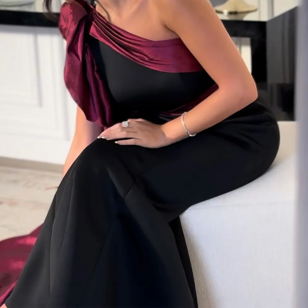 Customized Mermaid Satin One Shoulder Evening Dress Modern Style Contrast Color Open Back Panel Train Saudi Arabia Party Dresses