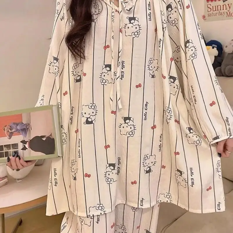 

Sanrio Hello Kitty Young Girl Round Neck Pajamas Kawaii Cartoon Student Autumn Long Sleeves Long Pants Cloud Cotton Homewear Set