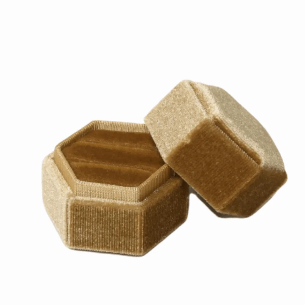 Light Luxury Velvet Hexagon Vintage Ring Box High-End Elegant Jewelry Display Case Mini Portable Jewelry Organizer Proposal
