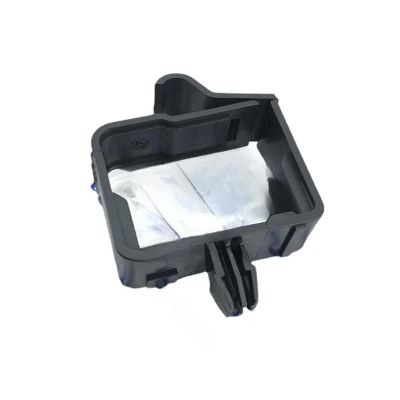 

Car Rear Trunk Warning Sign Buckle Triangle Warning Card Buckle Bracket for Volvo XC60 V60 V90 S40 S60 S80 S90L 2008-2019