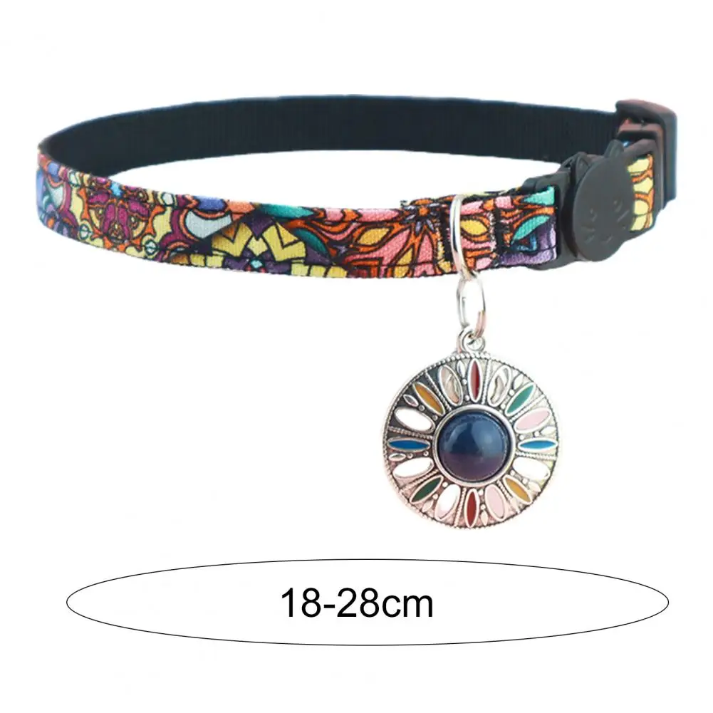 Cat Collar Adjustable Quick Release Exquisite Print Pet Neck Strap Safety Band Tracker Protective Case for AirTag