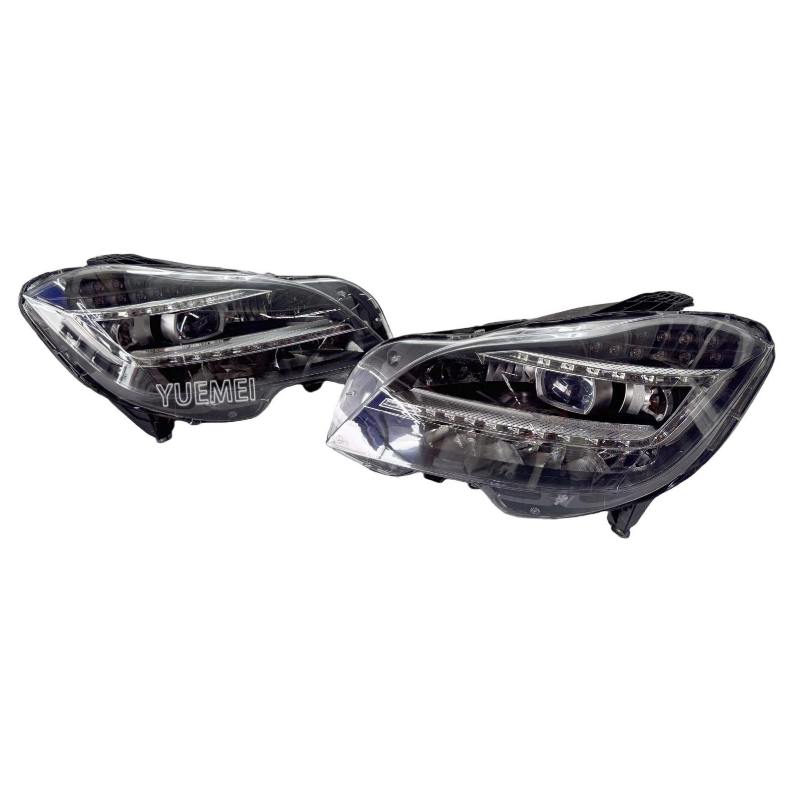 

High-quality Headlamps Suitable for Mercedes Benz CLS W218 Original Used LED Headlights