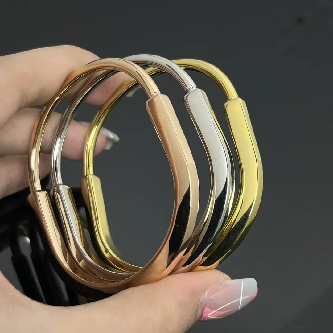 

2025 Beautiful S925 Silver Earrings - Latest Trend, with Free Shipping