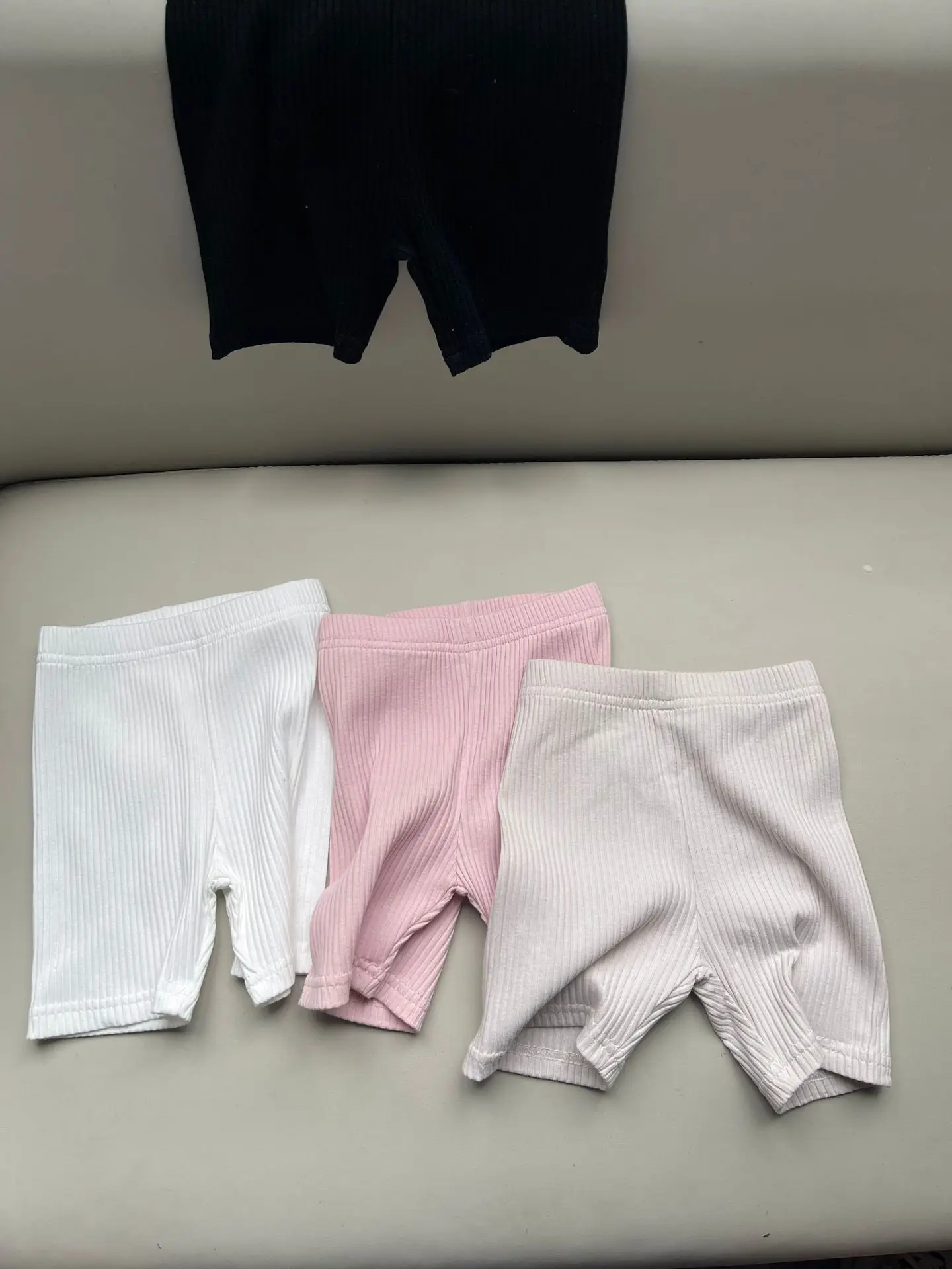

Детские однотонные леггинсы в рубчик, хлопковые облегающие шорты для маленьких девочек, детские универсальные эластичные леггинсы, повседневные брюки для малышей, Новинка лета 2024