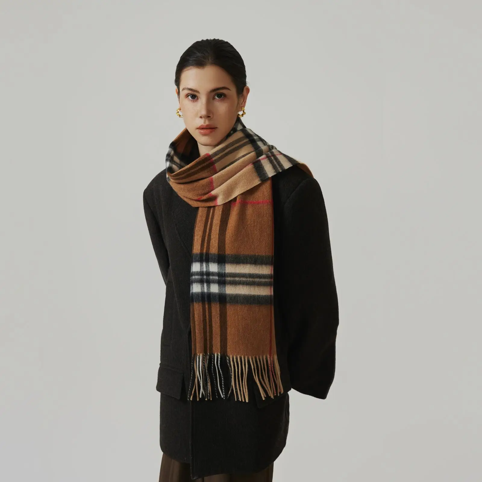 

Женский клетчатый шарф из 100% шерсти, зимняя теплая шаль с кисточками, высококачественная уютная накидка в европейском стиле【цвета】