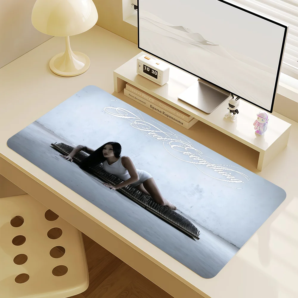 Mouse Pad Everything MousePad Non-slip Lockedge Office Student Gaming Thickened Singer Large Writing Pad Feel M-Maggie Cushion