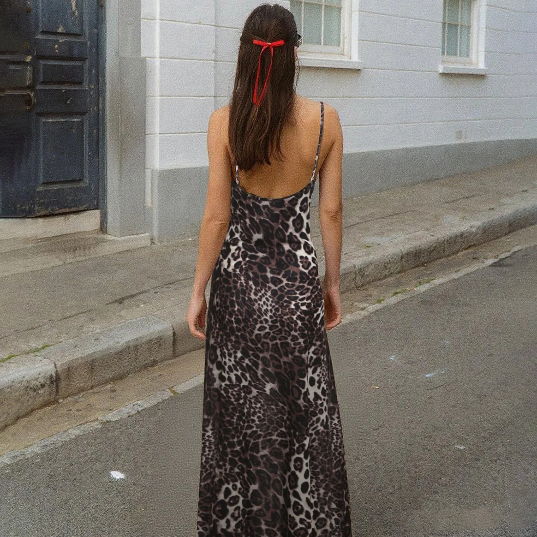 فستان كامي مثير بطبعة الفهد عتيقة للنساء بياقة على شكل V بدون أكمام للحفلات فستان صيفي أنيق ملابس الشارع الشهير