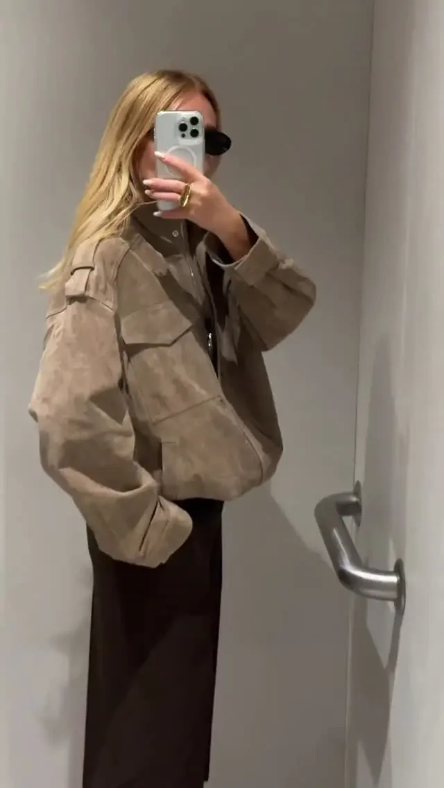 Рисунок 3 - Женская шикарная замшевая куртка