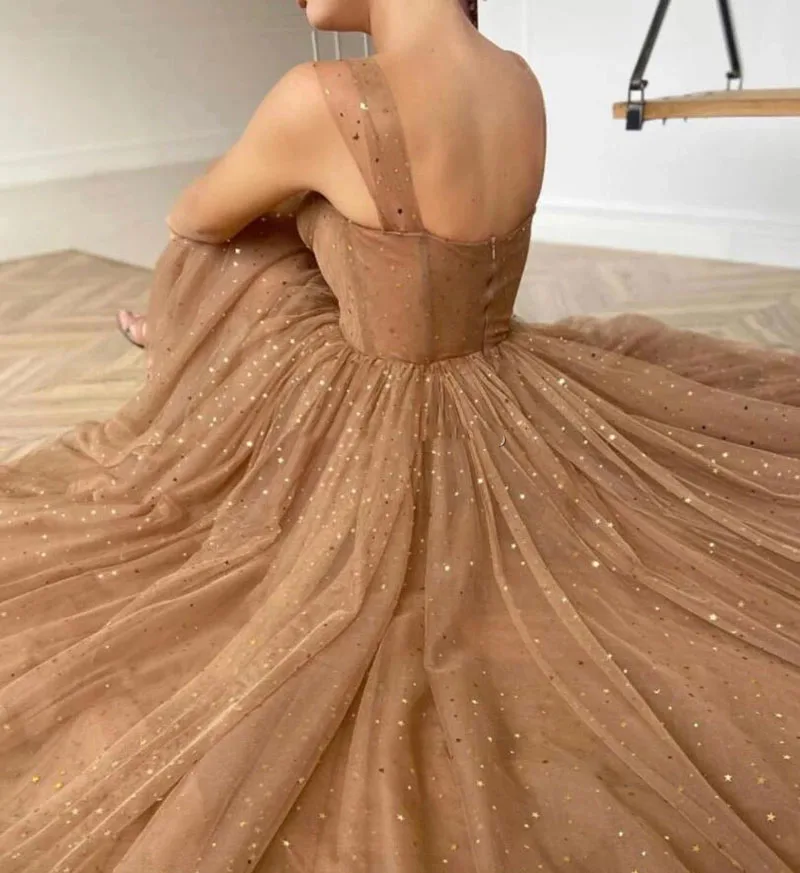 Tule estrelado brilhante vestidos de baile de formatura cintas de espaguete chá comprimento sem costas vestido de festa da menina marrom vestido de formatura de noite