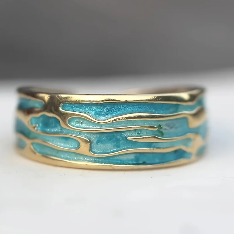 Huitan Novel Irregular Pattern Design Rings for Women Fashion Stylish Chic Green Finger Rings Graceful Temperament Party Jewelry