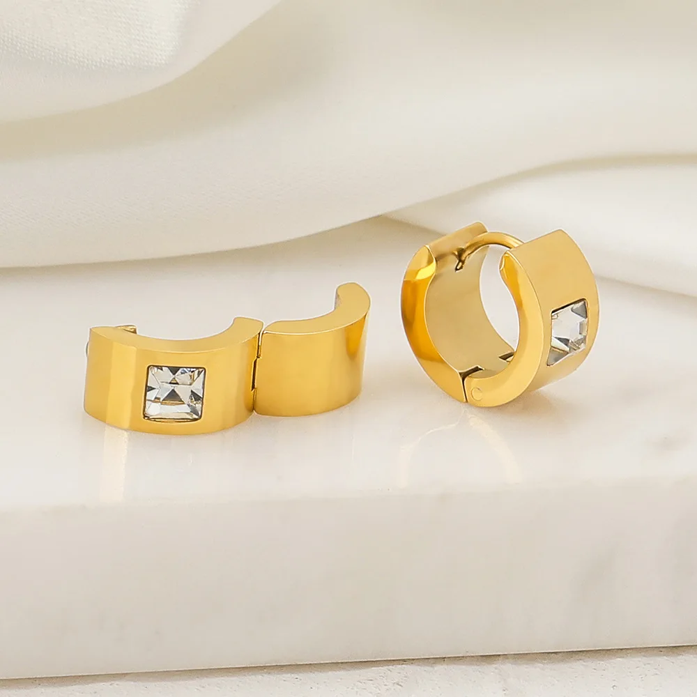 Klobige schwarze CZ Edelstahl-Creolen-Set für Damen – Modischer Piercing-Schmuck für Herren – Trendige Neuheit – Detail 1