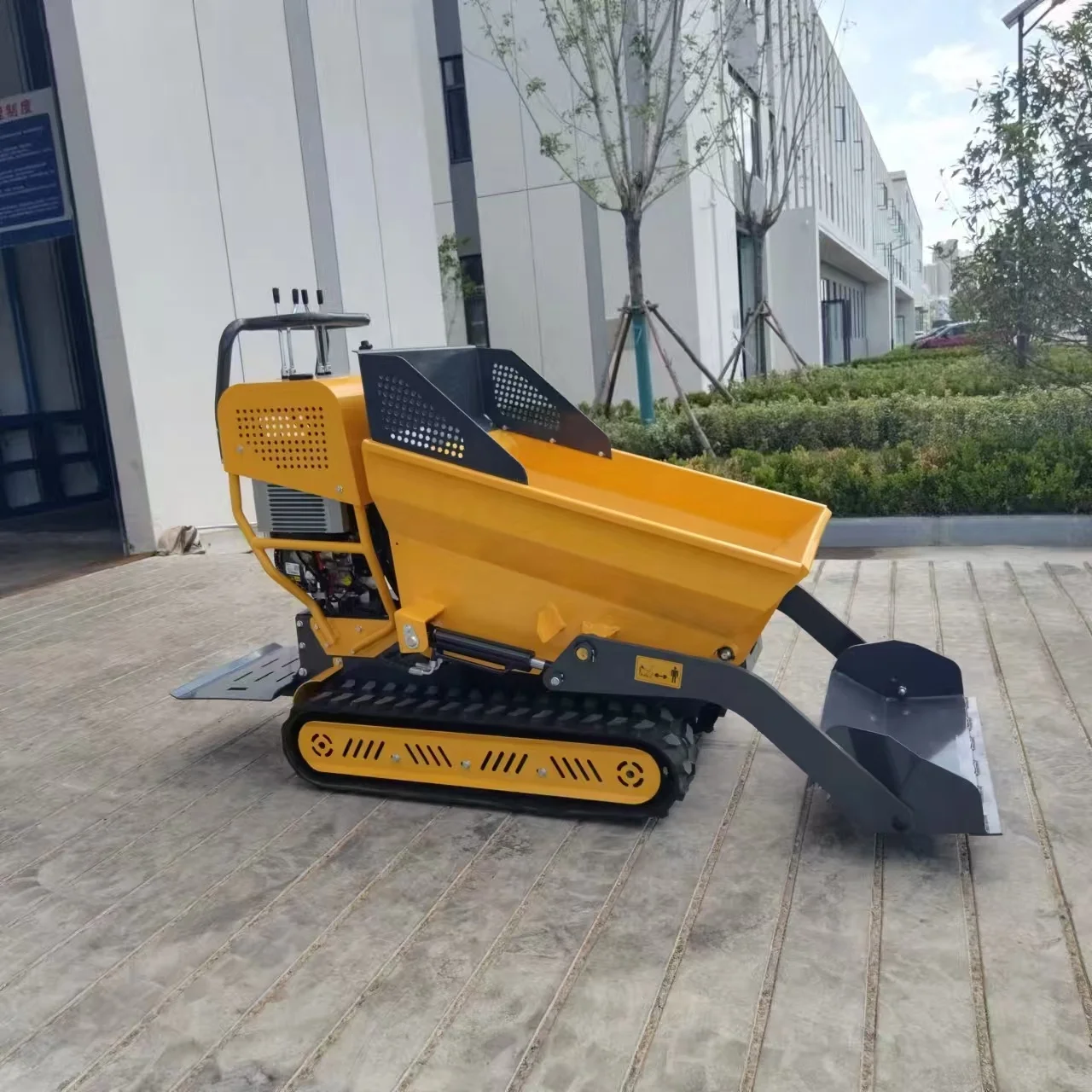 Chinese Tracked Transport Vehicle, 500kg Small Mini Dump Truck, Transport Vehicle, On-site Dump Truck For Sale
