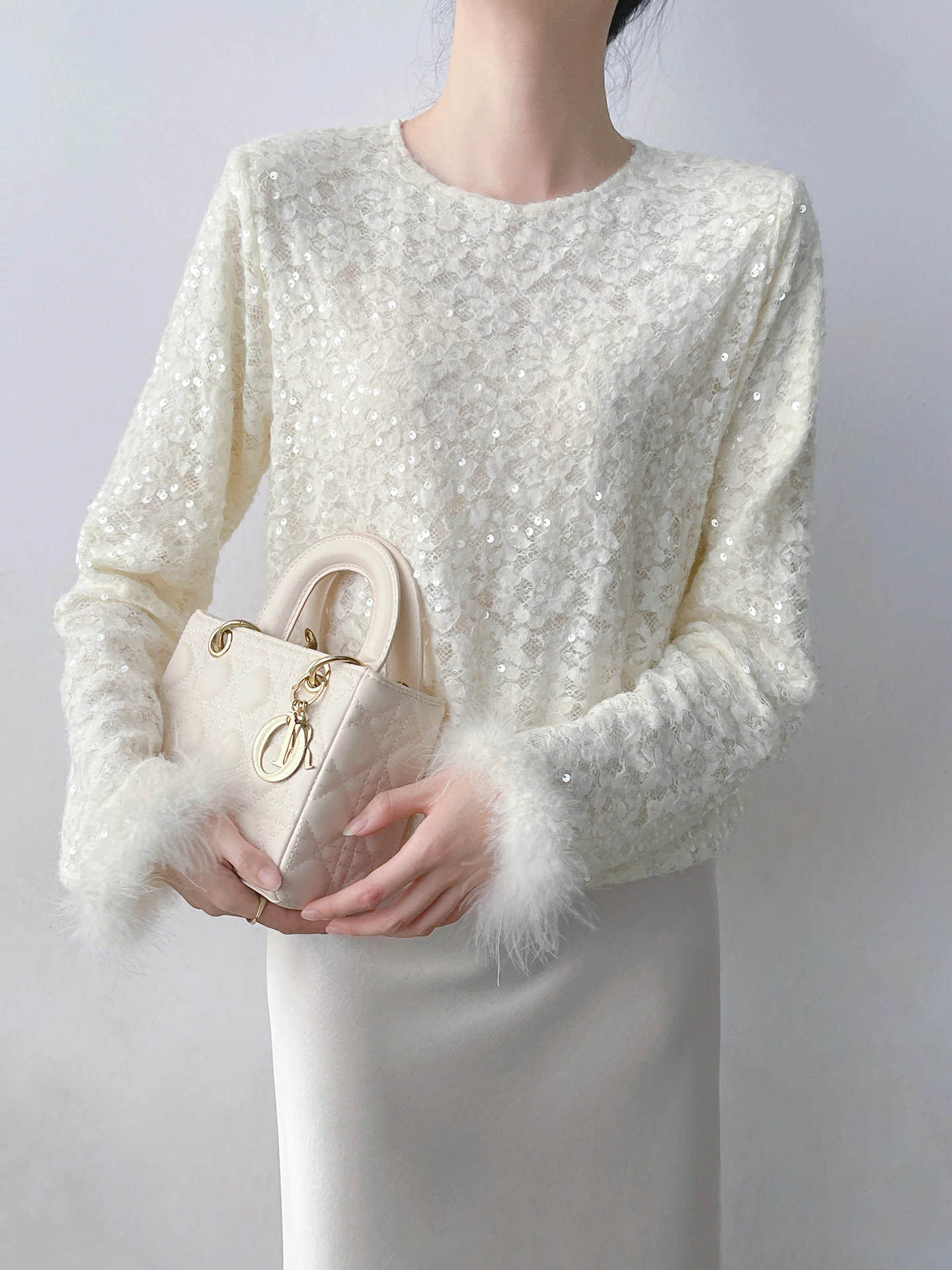 

Корейская женская футболка с длинным рукавом и кружевными вставками, весенне-осенний базовый слой, внутренняя одежда, топ с перекрестным дизайном, яркие пайетки