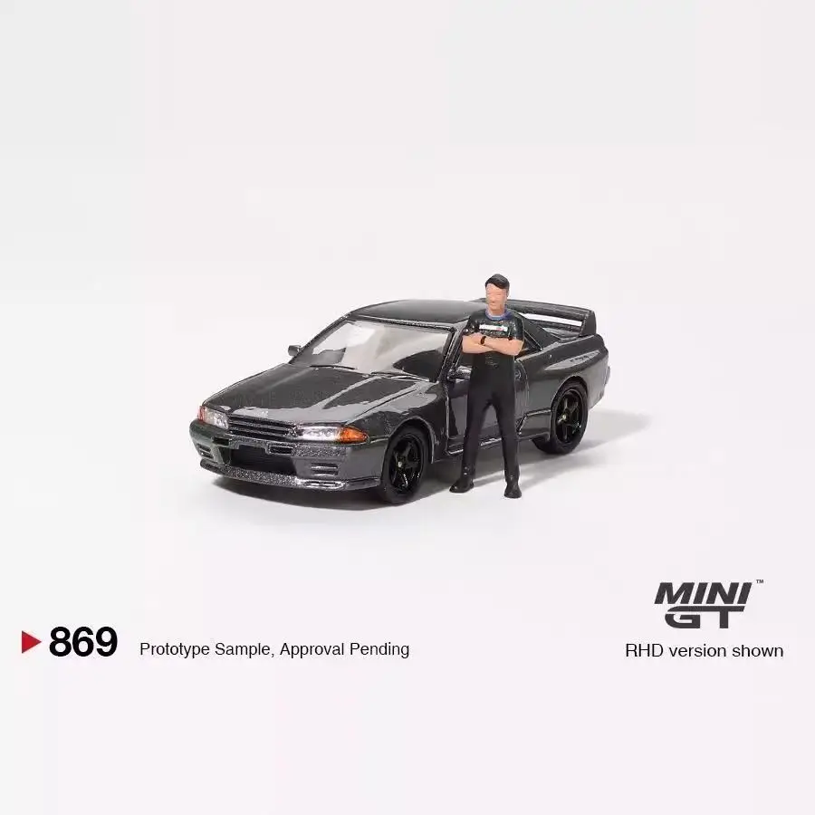 MINIGT #869 1/64 Nissan Skyline GTR R32 Gunmetal W/Tsugio Matsuda