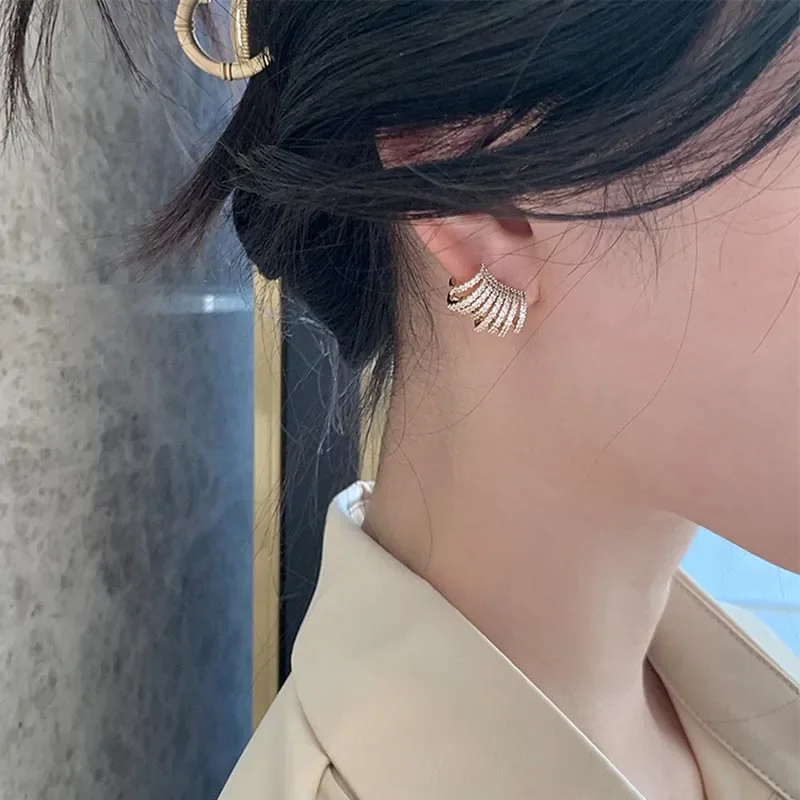 2024 New Trend Gold Color Geometric Stud Earrings for Women Korean Fashion Women Earings Party Classic Jewelry Gifts