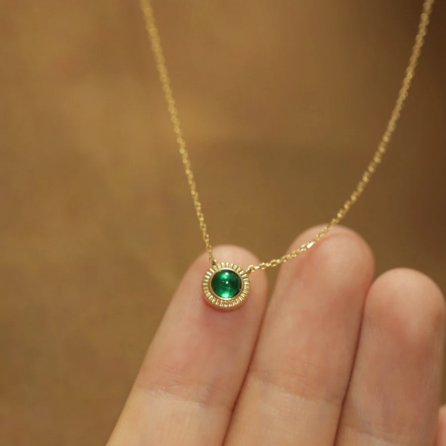 925 Sterling Silver Emerald Zircon Round Pendant Necklaces for Women Light Luxury Fine Jewelry Minimalist Vintage Accessories