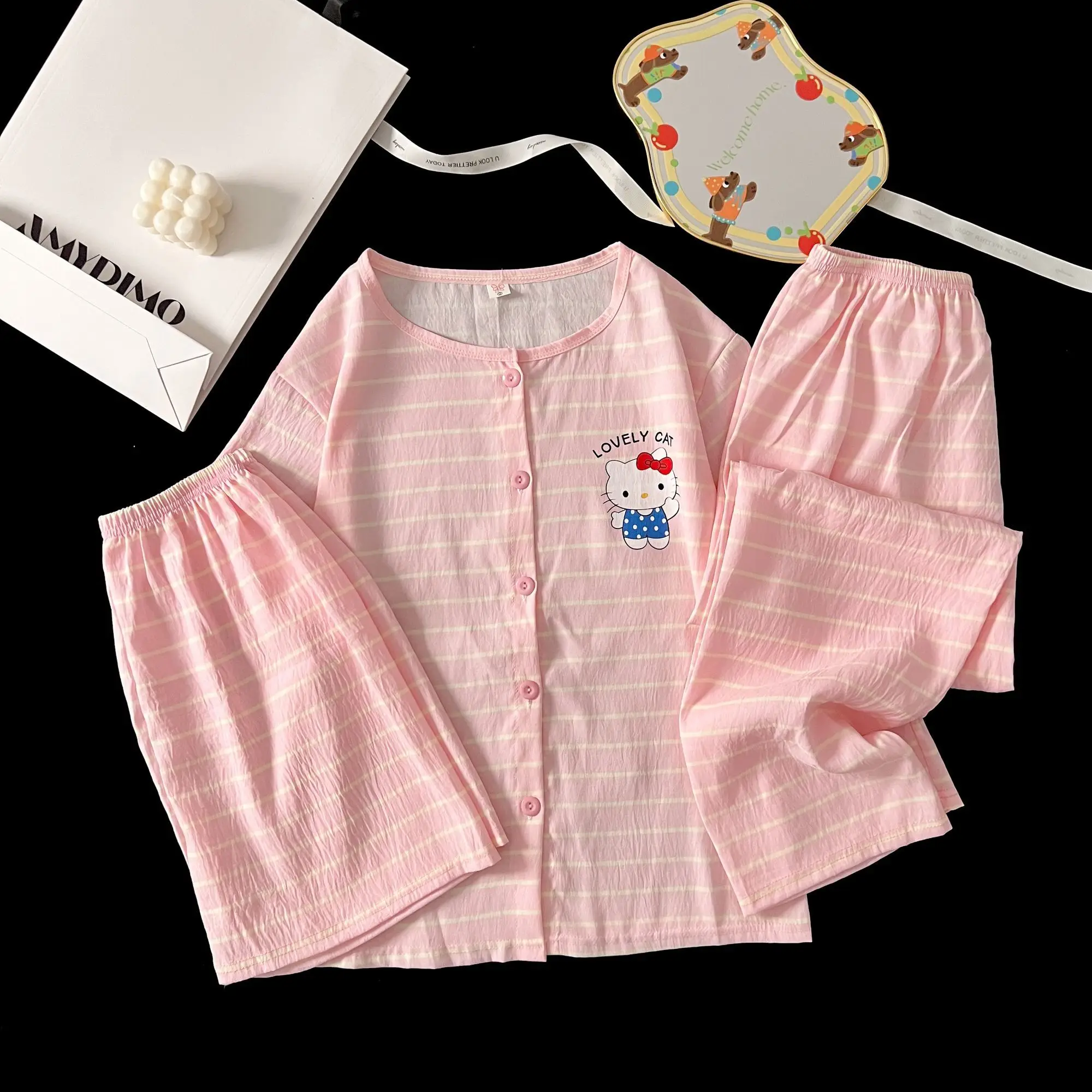 

Женская пижама Sanrio Hello Kitty из 3 предметов: ночная рубашка, шорты и футболка с коротким рукавом. Летняя пижама, домашняя одежда, кавайная ночная одежда.