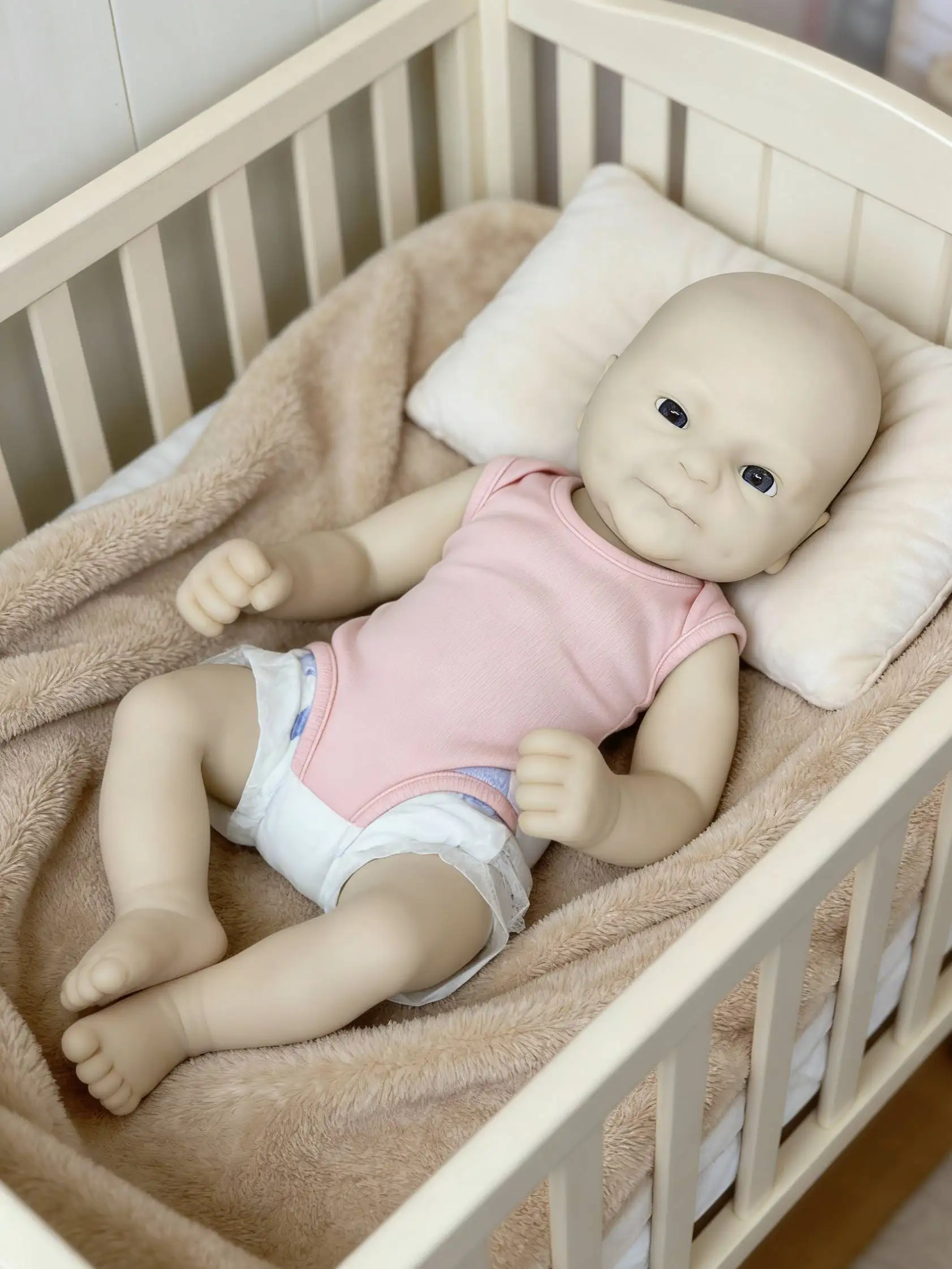 

16-дюймовая силиконовая кукла реборн Coco Bebe, неокрашенная кукла для новорожденных девочек, семейные подарки, реалистичная коллекционная фигурка в натуральную величину