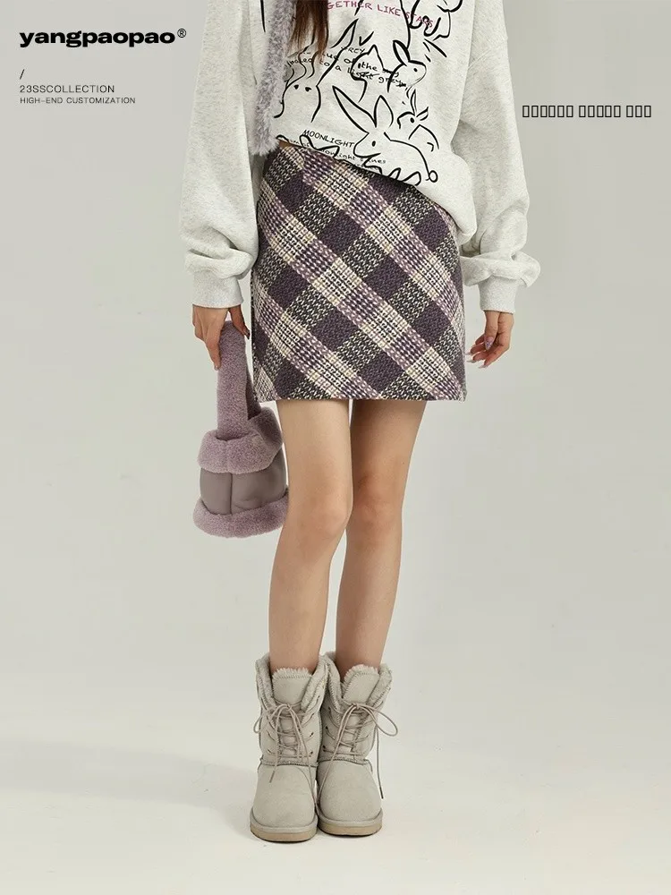 

Fene Plaid Skirt by Yang Pao Pao High Waist A-Line Loose Fit Slimming Commuter Friendly Winter 2025 New Arrival