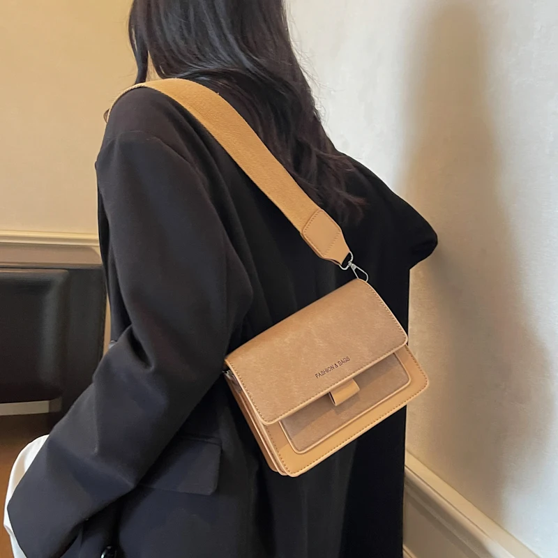 

Light Luxury Staple Handbag Women Multifunctional Shoulder Bag Premium For Quality Focused Fashion Enthusiasts