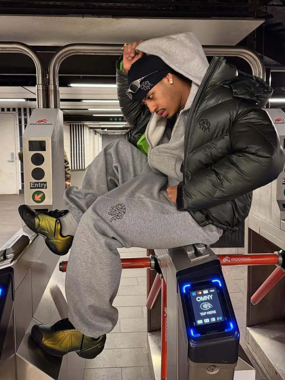 Trendy Loose Grey Men's Sweatpants Winter Street Casual Long Straight Leg Sports Pants Straight Tube Youth Popular Pure Color