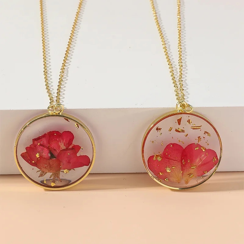 Summer new resin dried flower necklace handmade Epoxy immortal flower pendant niche Mori plant dried flower jewelry women