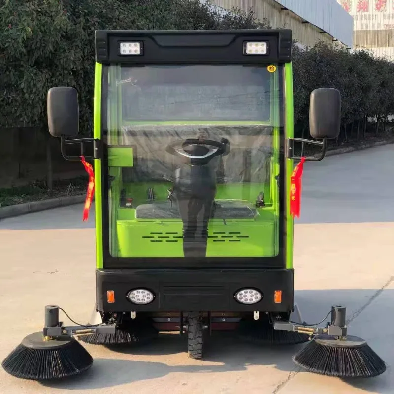 New Developed Ride-on Road Street Sweeper Machine for Floor Cleaning Mobile Road Sweeper Machinery Electric Road Sweeper