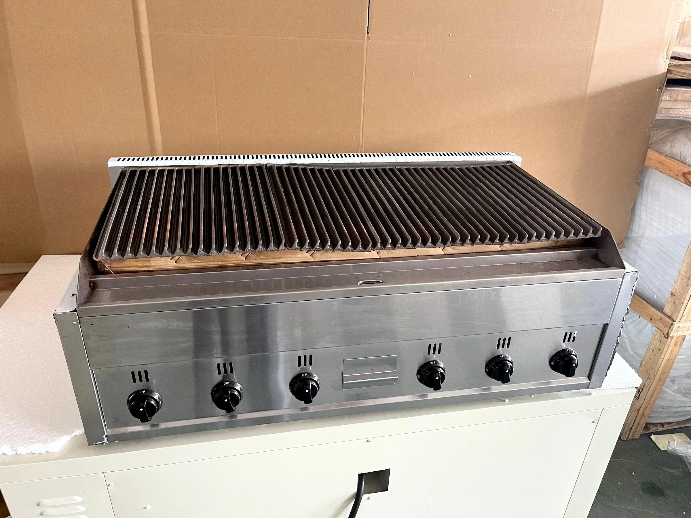 Stainless steel smokeless gas charcoal grill volcanic rock grill restaurant promotion