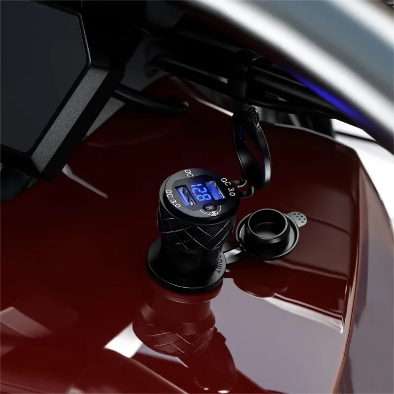 Aluminium Alloy Dual Car USB Charger Socket QC3.0 LED Digital Display Adapter for BMW K1600B F800 GS R1200 RT for DIN Hella Plug