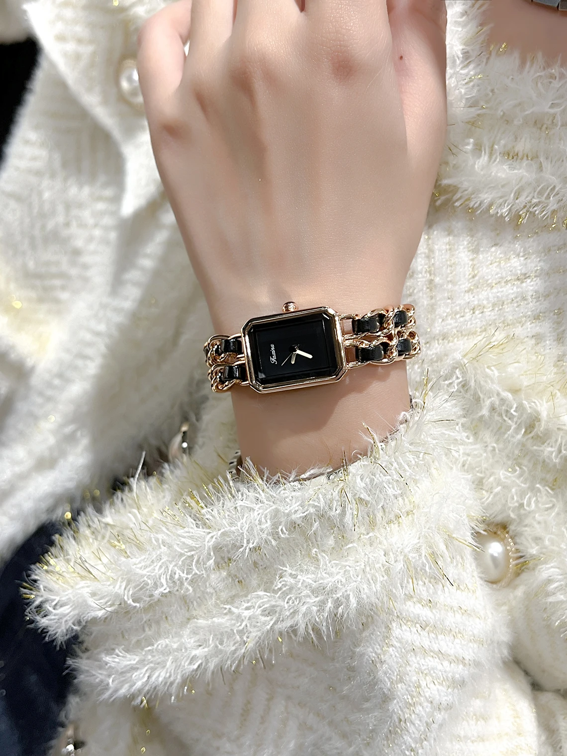 لوحة سوداء اللون مكتب سيدة يرتديها يومياً للبلدان اليابانية وآسيوية