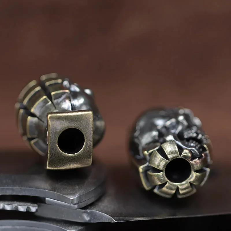 Dual Color Skull Grenade Brass Knife Beads EDC DIY Paracord Woven Bracelets Lanyard Keychain Pendants Accessories Hangings view 6