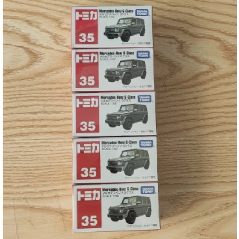 

TAKARA TOMY Diecast Alloy Car Model 35 Mercedes G Class Off Road Toy for Boys Red White Box A car gift for children