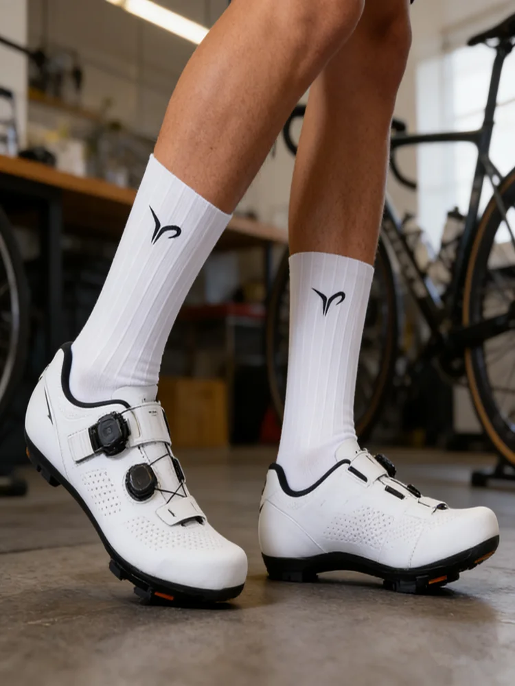 AliExpress NONE New 2026 Anti Slip Silicone Summer Aero Socks Whiteline Cycling Socks Men Bicycle Sport Running Bike Socks Calcetines