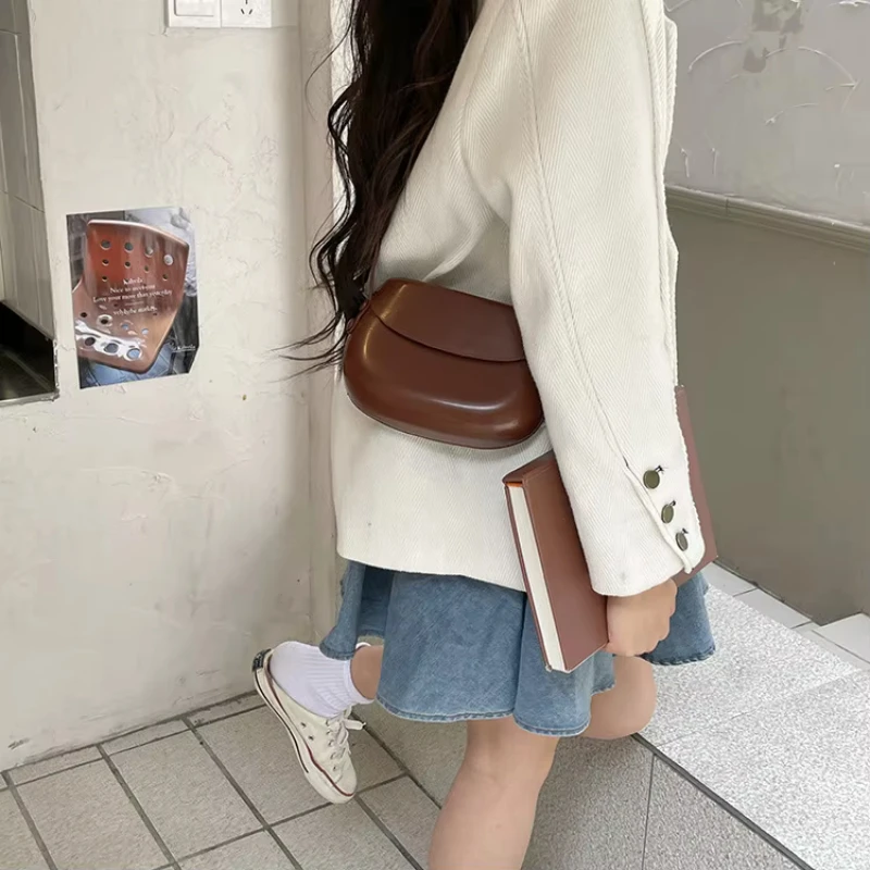 

PU Leather Shiny Shoulder Bag Fashion Saddle Flip CBuckle Phone Coin Purse Lipstick Storagec Womens Small Messenger Bag Solid