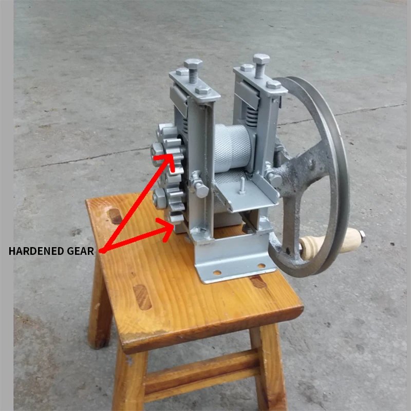 Manual bamboo strip making machine hand-cranking strip machine bamboo chip separator bamboo strip opener bamboo rope processing