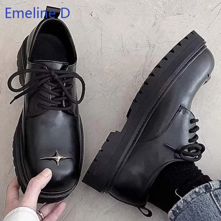Men Round Toe Platform Derby Shoes Lace Up Thick Lug Sole Metallic Star Ornament Glossy Leather Street Fashion Casual Footwear