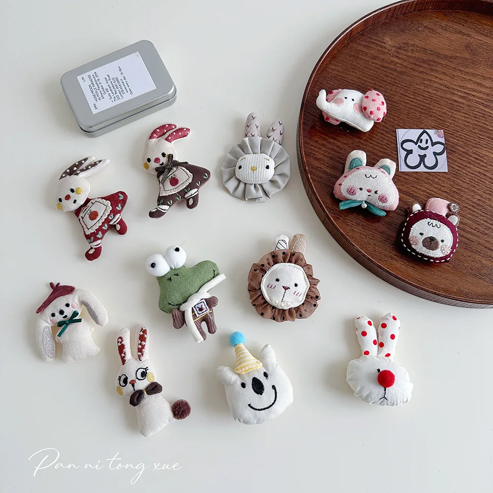 

Милая мультяшная плюшевая брошь-кролик/лягушка ручной работы, булавка-кукла для шляпы, сумки, повязки для волос, аксессуар для одежды, для рукоделия
