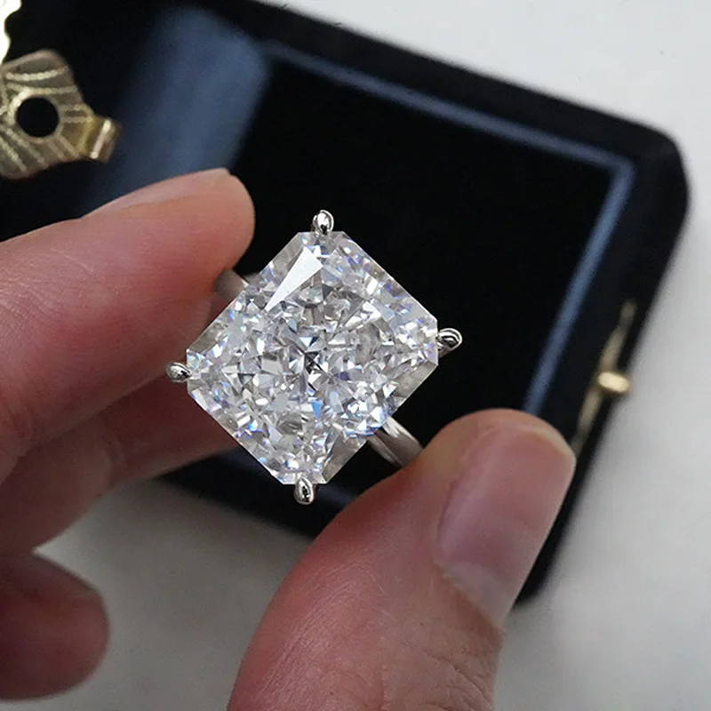Xiaoyan's new 100% 925 silver imported high carbon diamond 12 * 14mm ice flower cutting ring, simple and exquisite jewelry