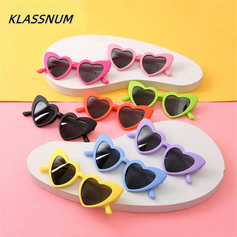 KLASSNUM dziecięce okulary przeciwsłoneczne w kształcie serca letnie okulary przeciwsłoneczne dziewczęce chłopcy piękne okulary w kształcie miłości okulary dziecięce Retro Outdoor UV400